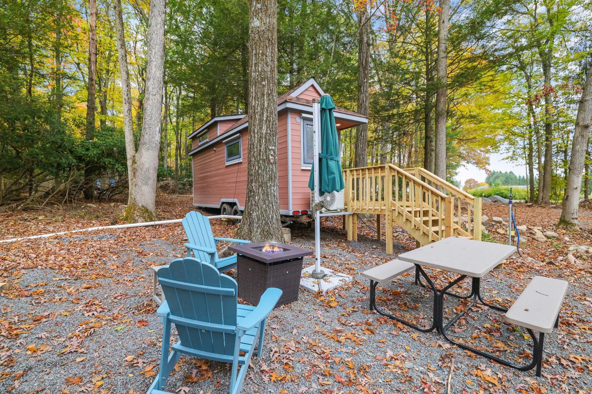 Hotel Camptel Poconos Lodging
