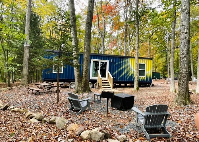 Camptel Poconos Lodging